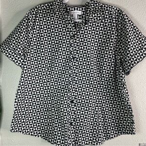 Liz Claiborne Houndstooth Black and White Shirt